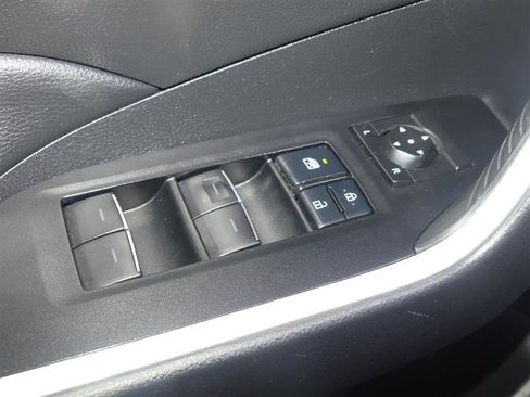 Used 2022 Toyota RAV4 XLE w/ Convenience Package AWD/4WD image 20