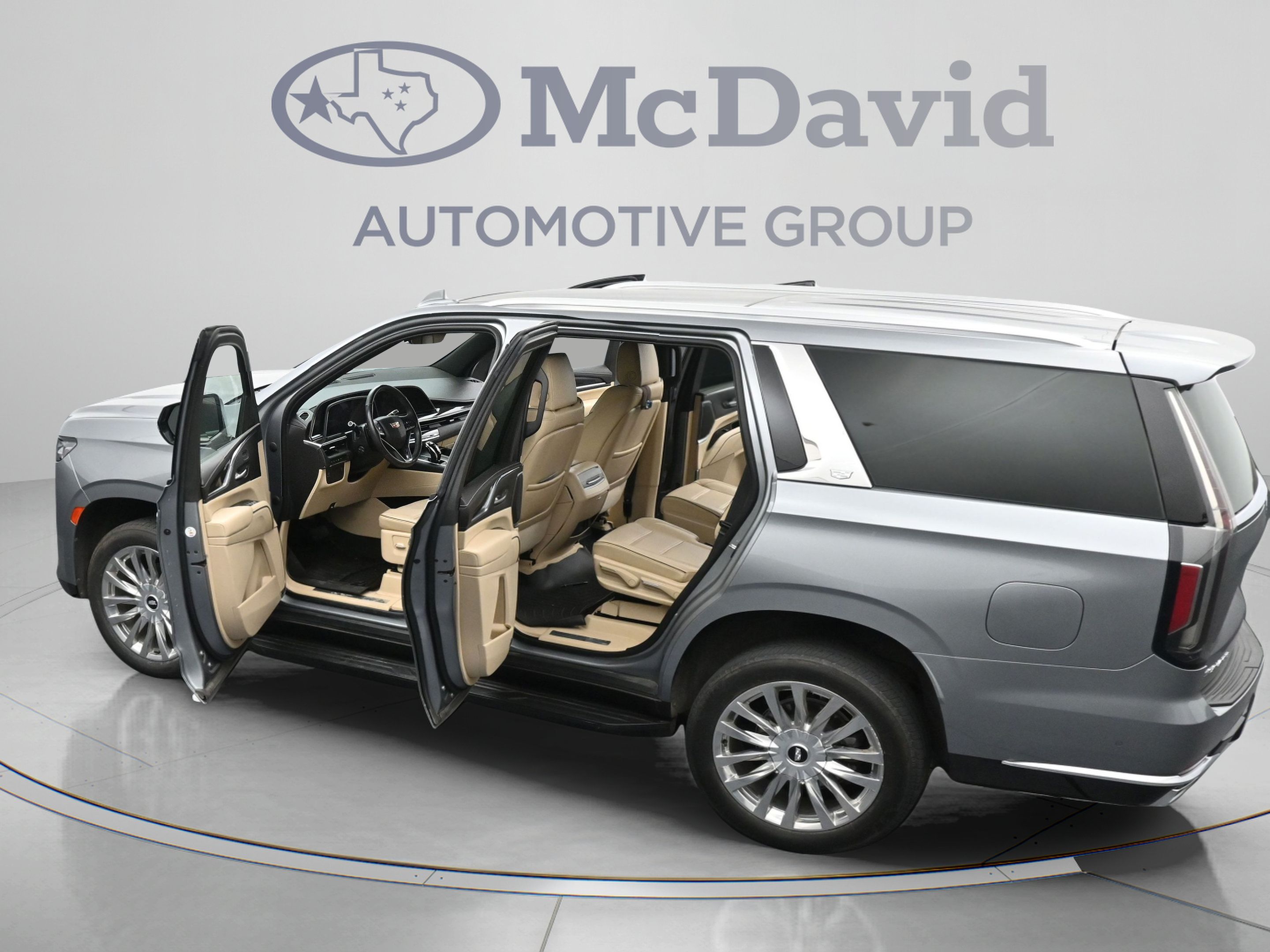 Used 2023 Cadillac Escalade Premium Luxury AWD/4WD image 46