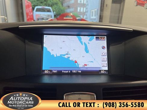 Used 2017 INFINITI Q70 3.7 image 34