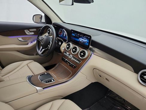 Used 2022 Mercedes-Benz GLC 300 image 18