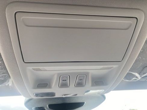 New 2025 Ford Escape Active w/ Active Premium Tech Pack image 25