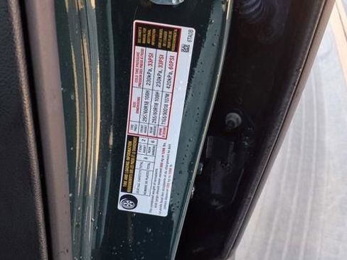 Used 2025 Nissan Pathfinder SL image 37