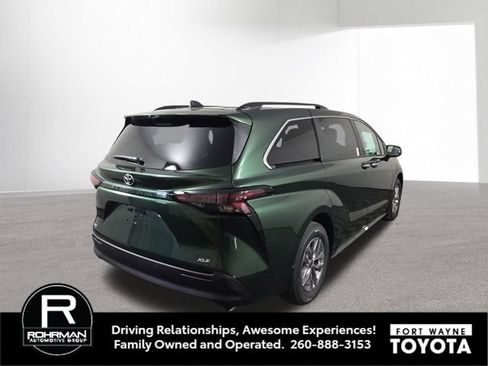 New 2026 Toyota Sienna XLE FWD image 6