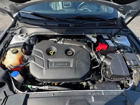 Used 2017 Lincoln MKZ Select w/ Select Plus Package FWD image 2