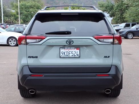 Used 2023 Toyota RAV4 XLE Premium FWD image 5