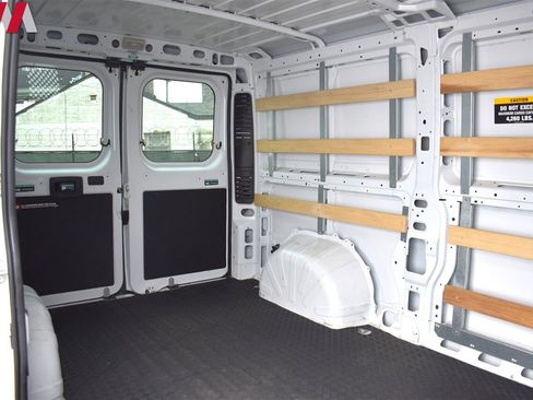 Used 2025 RAM ProMaster 2500 w/ U-Haul Equipment Group image 30