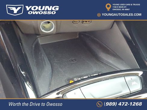 Used 2025 Chevrolet Trax ACTIV w/ Sunroof Package FWD image 20