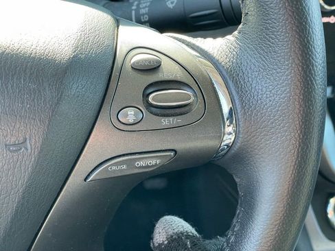 Certified 2024 Nissan Murano SV image 17