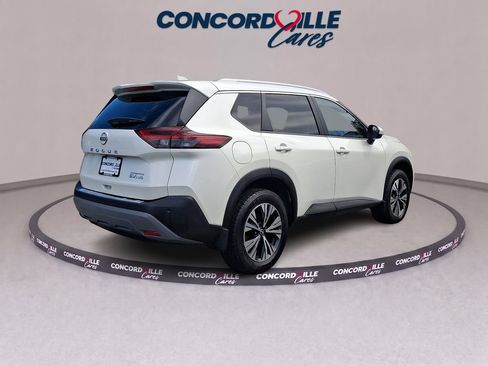 Certified 2023 Nissan Rogue SV w/ SV Premium B Package AWD/4WD image 7