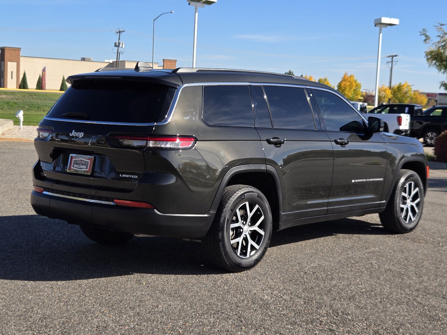 Used 2024 Jeep Grand Cherokee L Limited w/ Trailer Tow Package AWD/4WD image 46