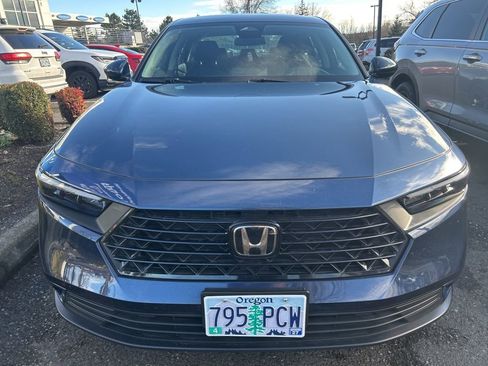 Used 2024 Honda Accord EX image 2