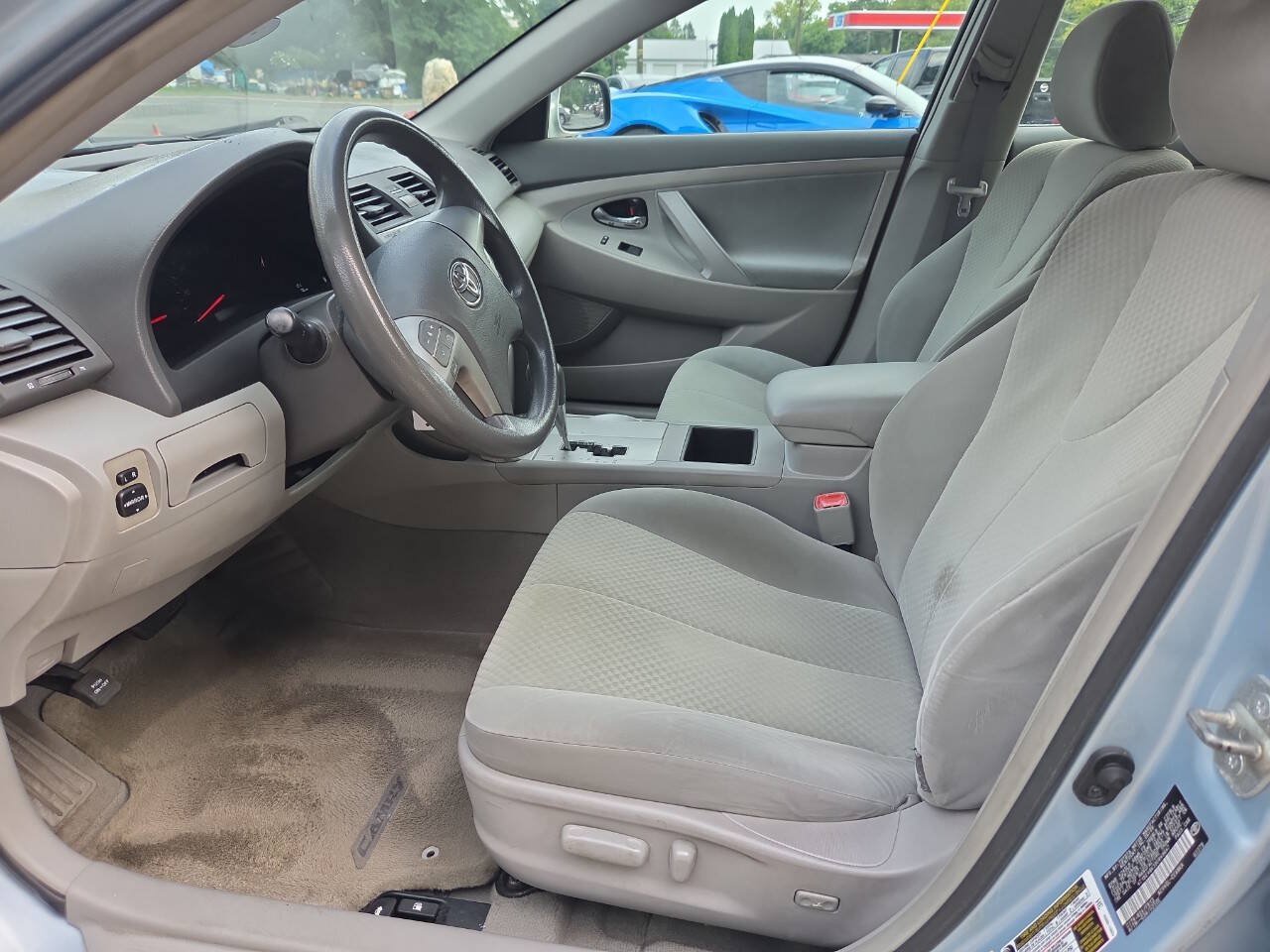 Used 2009 Toyota Camry LE FWD image 13