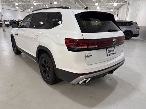 New 2026 Volkswagen Atlas Peak Edition AWD/4WD image 6
