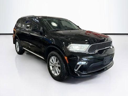 Used 2021 Dodge Durango SXT image 3