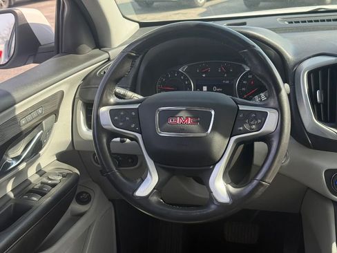 Used 2022 GMC Terrain SLT w/ Infotainment Package II image 11