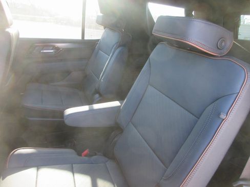 New 2026 GMC Yukon AT4 image 13