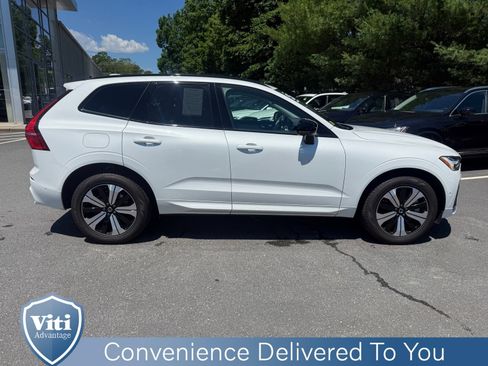 Certified 2025 Volvo XC60 T8 Plus w/ Climate Package AWD/4WD image 9