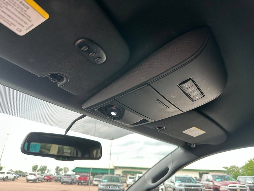Used 2017 Dodge Grand Caravan GT FWD image 19