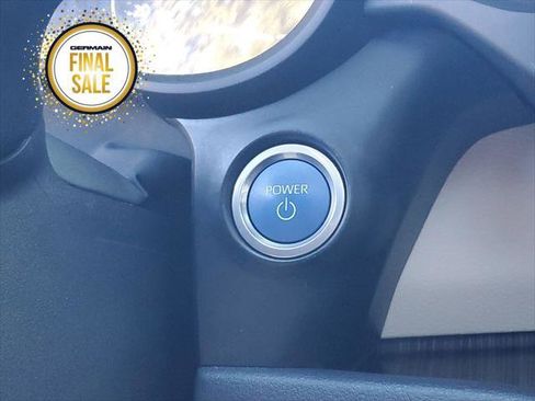 Certified 2022 Toyota Sienna Platinum image 30