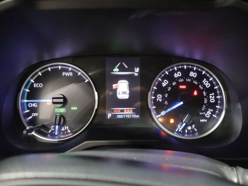 Used 2019 Toyota RAV4 LE w/ Carpet Mat Package AWD/4WD image 36
