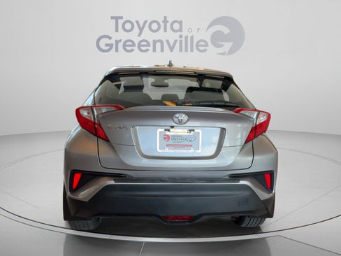 Used 2018 Toyota C-HR XLE FWD image 5