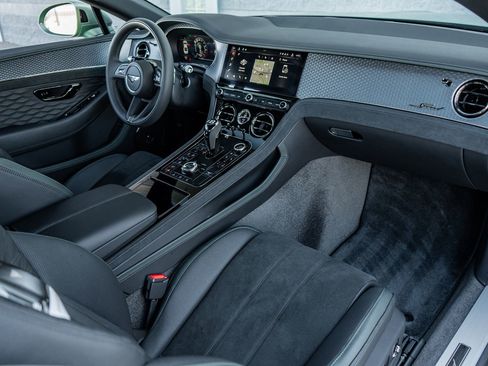 Used 2025 Bentley Continental GT Speed image 2