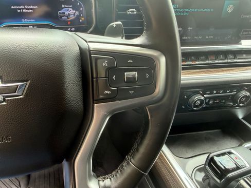 Used 2025 Chevrolet Silverado 1500 LT Trail Boss w/ LT Trail Boss Premium Package AWD/4WD image 12