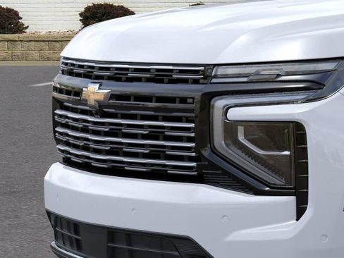 New 2026 Chevrolet Suburban High Country AWD/4WD image 13