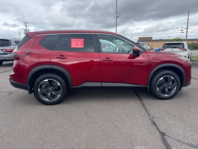 Certified 2024 Nissan Rogue SV w/ SV Premium Package AWD/4WD image 5