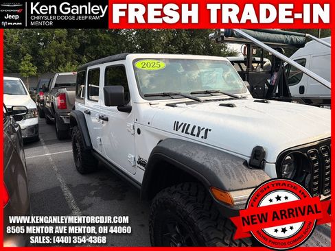 Used 2025 Jeep Wrangler Unlimited Sport AWD/4WD image 12