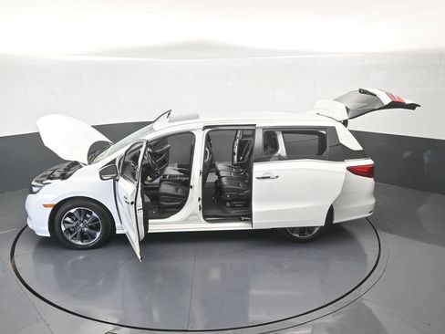 Used 2022 Honda Odyssey Elite image 69