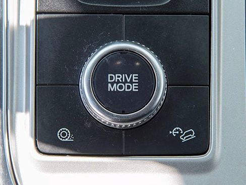 Used 2023 Ford Explorer XLT w/ Equipment Group 202A image 19