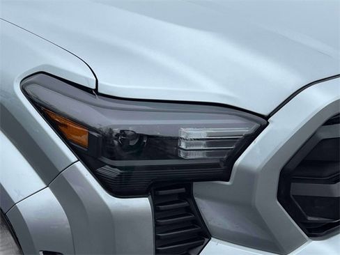 Certified 2025 Toyota Tacoma SR5 w/ SR5 Upgrade Package image 13