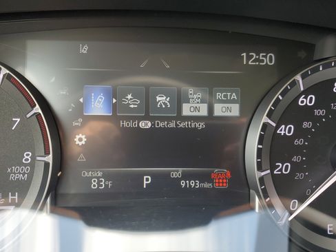 Used 2025 Toyota Highlander XLE image 25