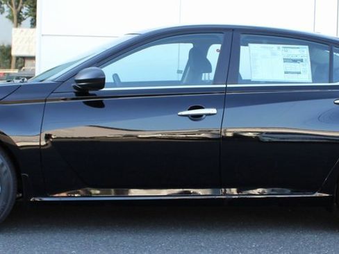 New 2025 Nissan Altima 2.5 SV w/ SV Special Edition Package image 2