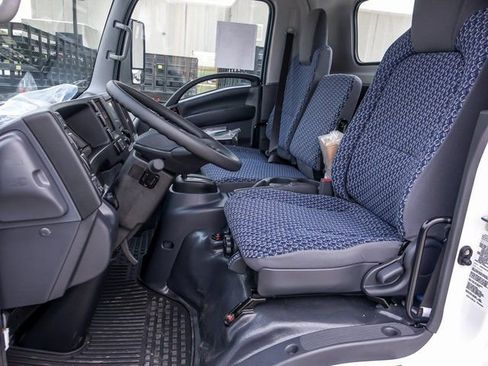 New 2025 Chevrolet Low Cab Forward image 9