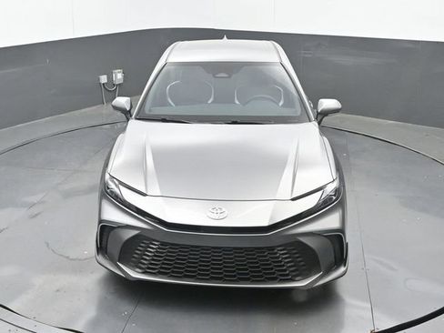 Used 2025 Toyota Camry SE w/ Multimedia Upgrade Package image 28