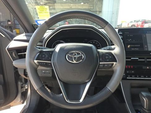 Used 2020 Toyota Avalon Limited w/ Advanced Safety Package FWD image 9