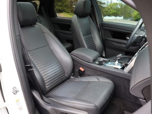 Used 2023 Land Rover Discovery Sport SE AWD/4WD image 19