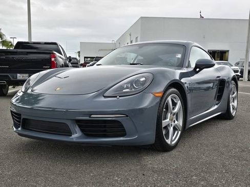 Used 2017 Porsche 718 Cayman image 9