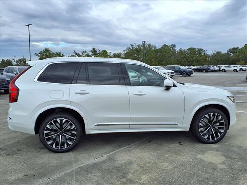 New 2026 Volvo XC90 B6 Ultra image 8