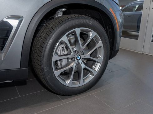 New 2026 BMW X5 xDrive40i w/ Premium Package image 6