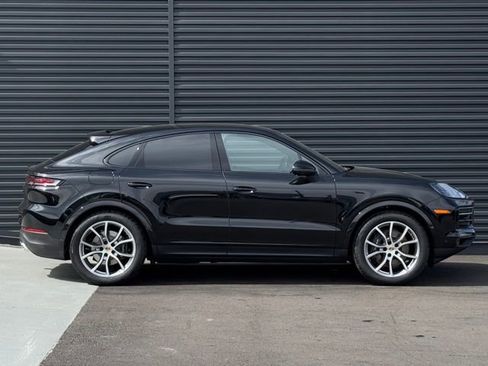 New 2025 Porsche Cayenne Coupe AWD/4WD image 7