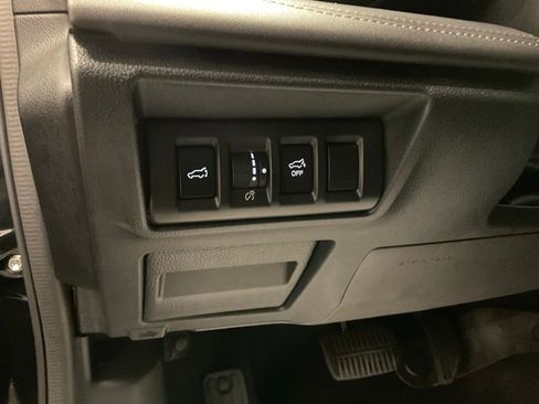 Certified 2025 Subaru Outback Limited image 20