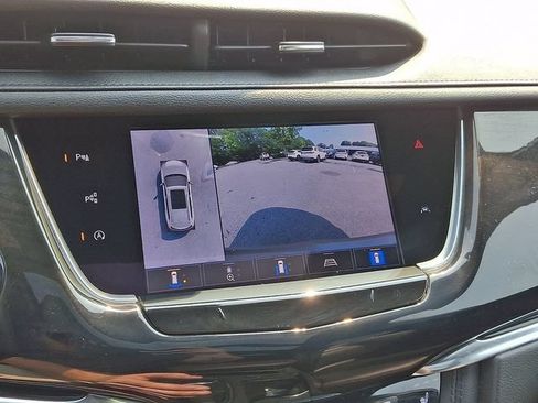Used 2022 Cadillac XT6 Premium Luxury w/ Technology Package FWD image 23