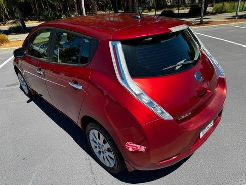 Used 2013 Nissan Leaf S w/ Charger Pkg FWD image 20
