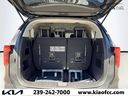 New 2026 Kia Carnival image 12