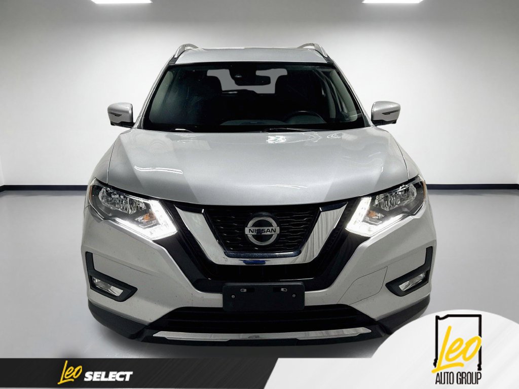 Used 2020 Nissan Rogue SL AWD/4WD image 2