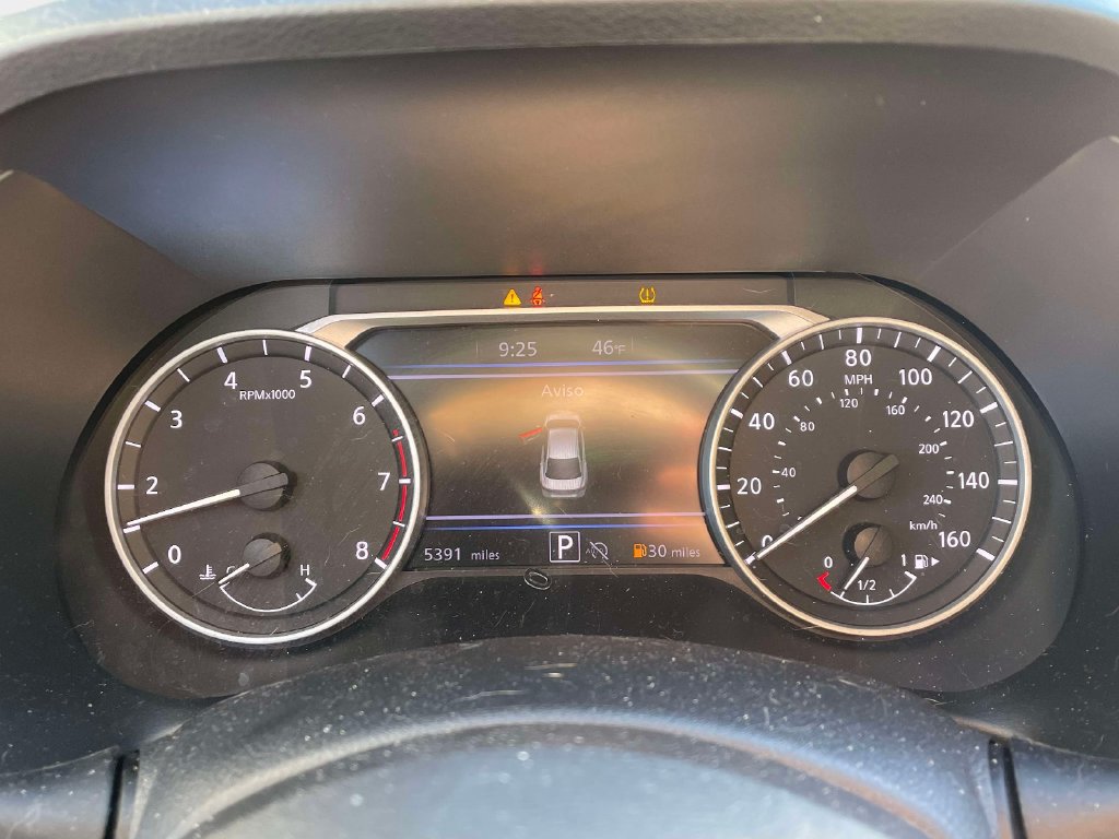 Used 2025 Nissan Sentra SV FWD image 22