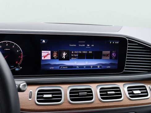 Used 2025 Mercedes-Benz GLE 350 4MATIC image 23